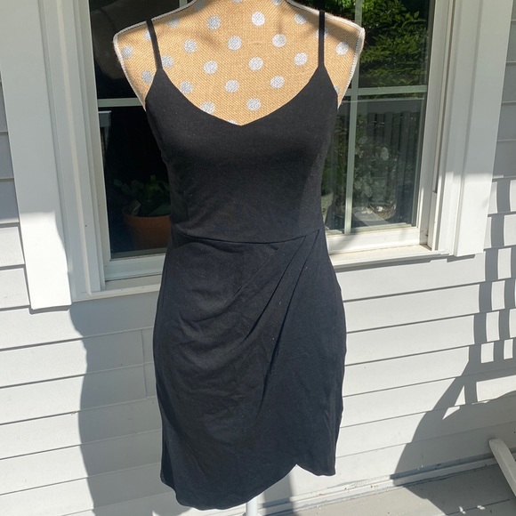 Dresses & Skirts - Little Black Dress